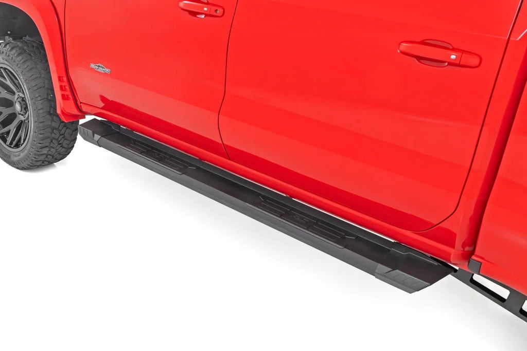 Rough Country HD2 Aluminum Running Boards | Crew Cab | Chevy/GMC 1500/2500HD/3500HD (19-24) SRB01900B - Side View