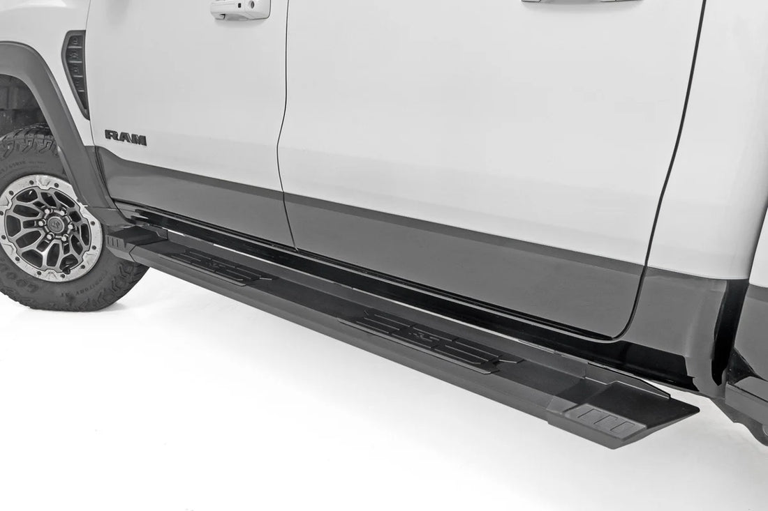 Rough Country HD2 Aluminum Running Boards | Crew Cab | Ram 1500 (19-25)/1500 TRX (21-24) SRB01950A - Back View
