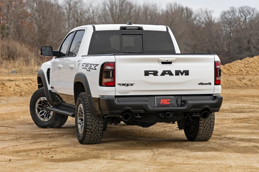 Rough Country HD2 Aluminum Running Boards | Crew Cab | Ram 1500 (19-25)/1500 TRX (21-24) SRB01950A - Installation View