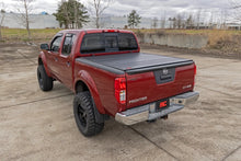 Load image into Gallery viewer, Rough Country Hard Low Profile Bed Cover | 5' Bed | Cargo Mgmt | Nissan Frontier (05-21) - Additional View 6