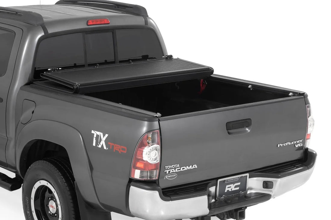 Rough Country Hard Low Profile Bed Cover | 5' Bed | Toyota Tacoma 2WD/4WD (05-15) 47415500B - Side View