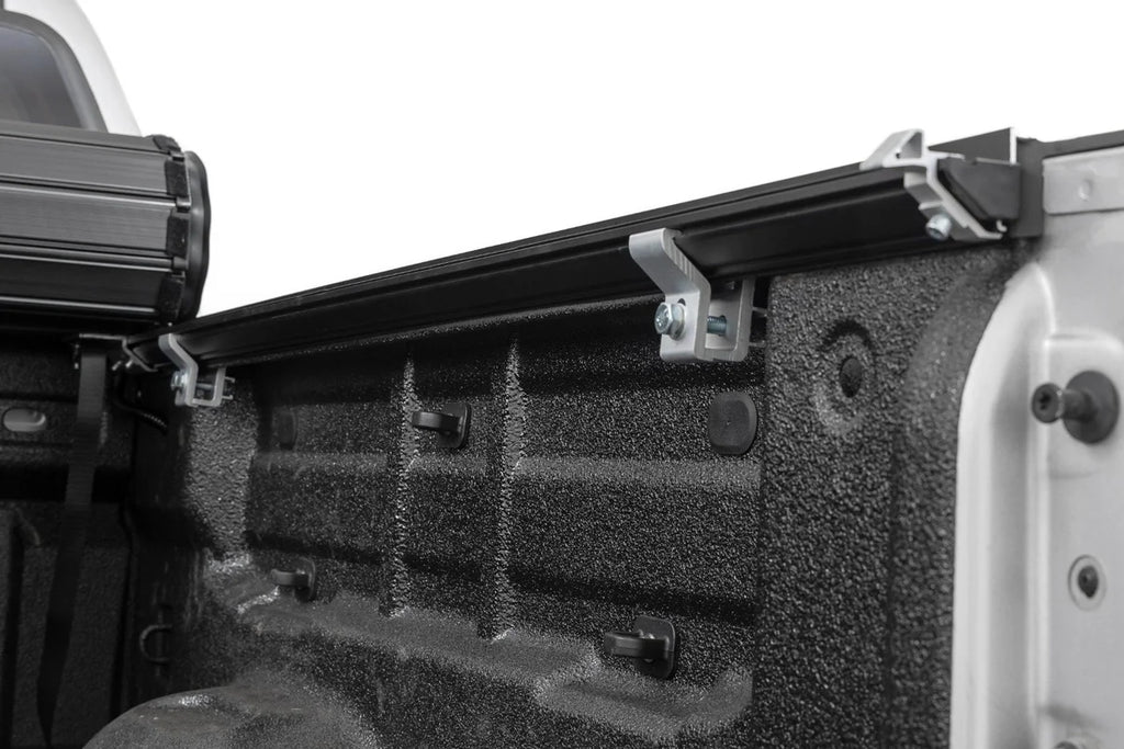 Rough Country Hard Roll Up Bed Cover | 5' Bed | Chevy/GMC Canyon/Colorado 2WD/4WD (15-22) - Additional View 6