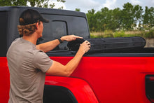 Load image into Gallery viewer, Rough Country Hard Roll Up Bed Cover | 5' Bed | Jeep Gladiator JT 4WD (2020-2025) - Additional View 5