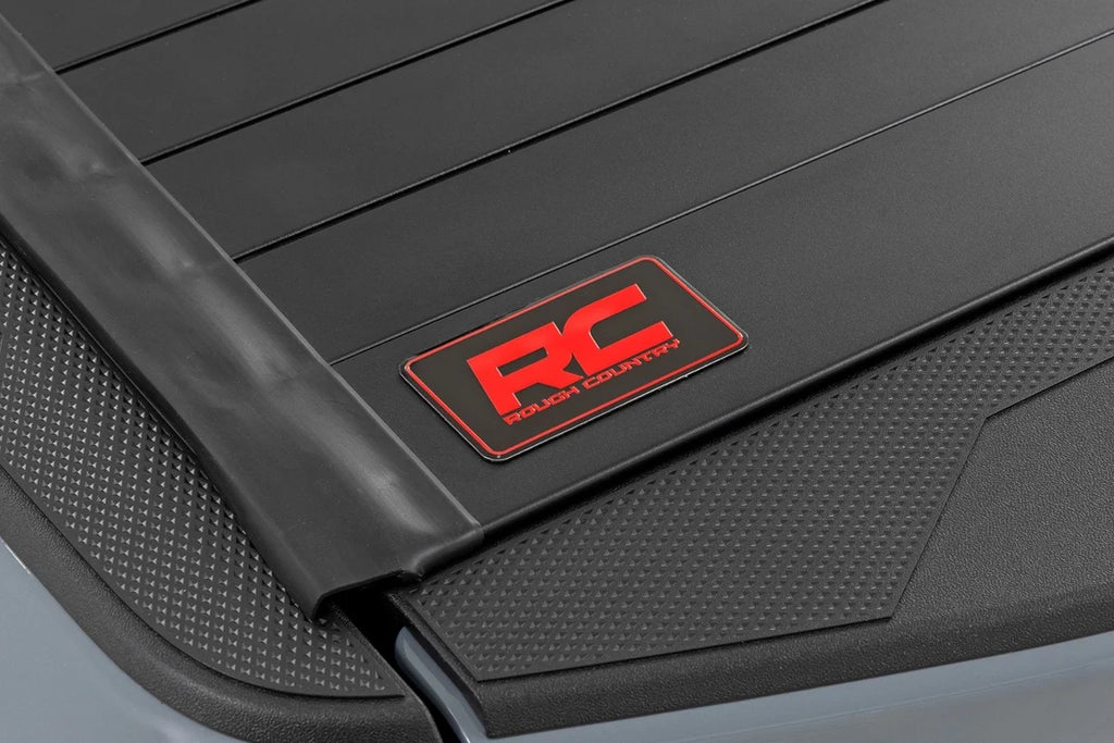 Rough Country Hard Roll Up Bed Cover | 5' Bed | Nissan Frontier 2WD/4WD (2022-2025) - Additional View 6