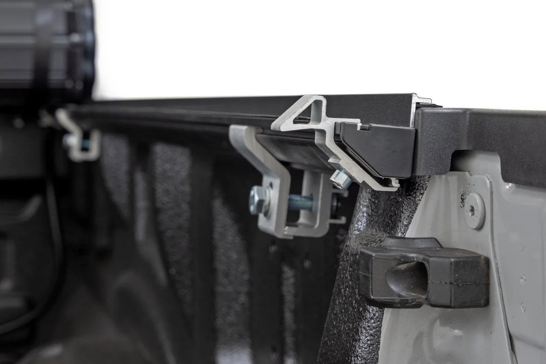 Rough Country Hard Roll Up Bed Cover | 5'7" Bed | Ford F-150 (15-25)/F-150 Lightning (22-25) - Additional View 6