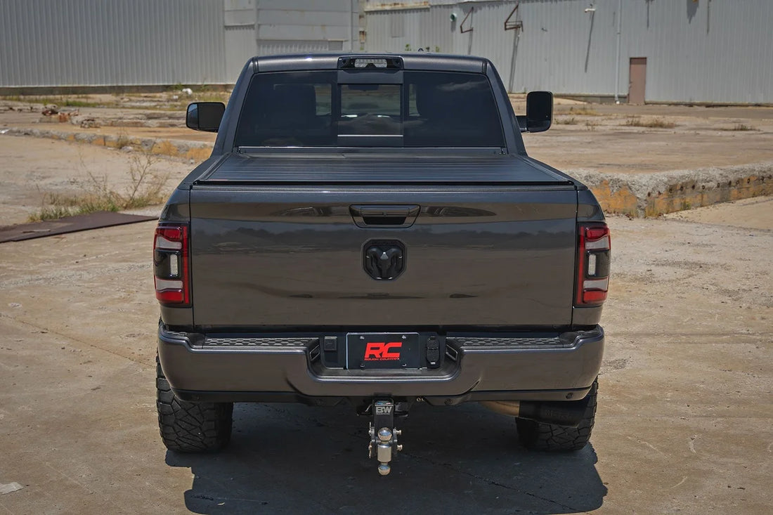 Rough Country Hard Roll Up Bed Cover | 6'4" Bed | Ram 1500 (09-18)/2500 (09-26) - Installation View