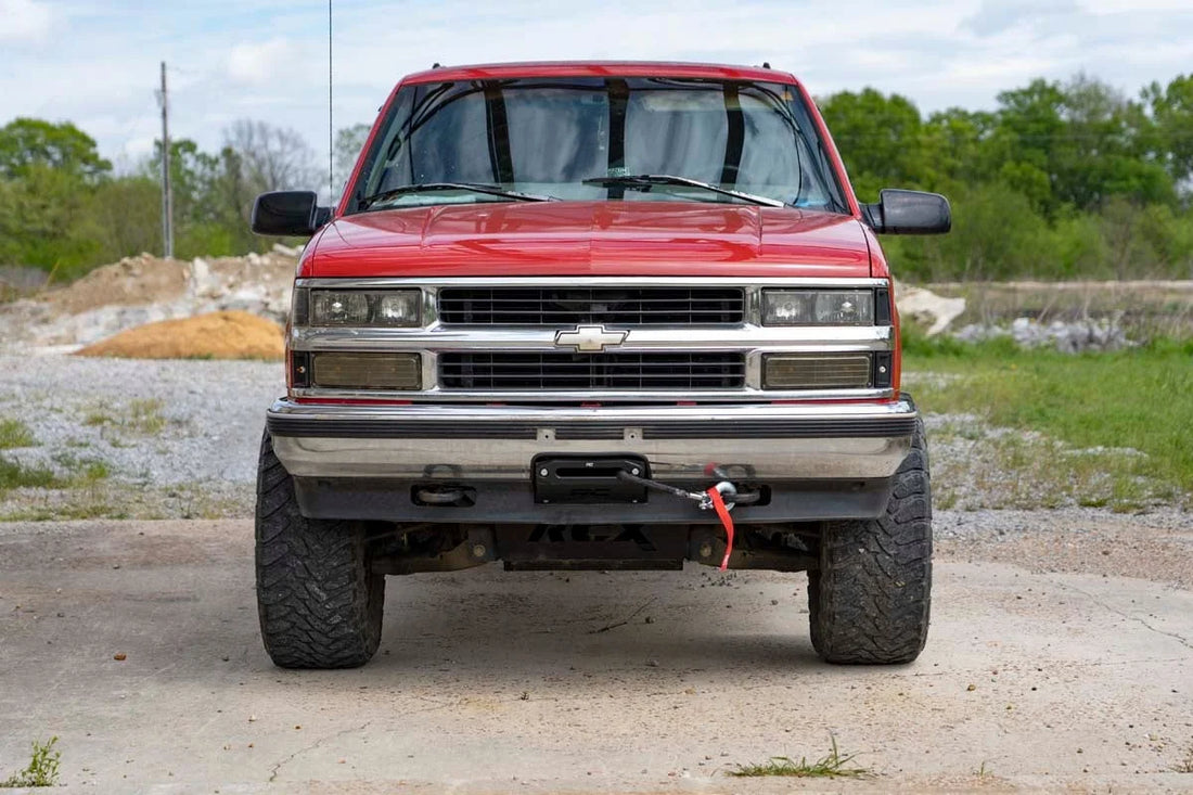 Rough Country Hidden Winch Mounting Plate | Chevy C1500/K1500 Truck & SUV 4WD (1988-1999) 11008 - Installation View
