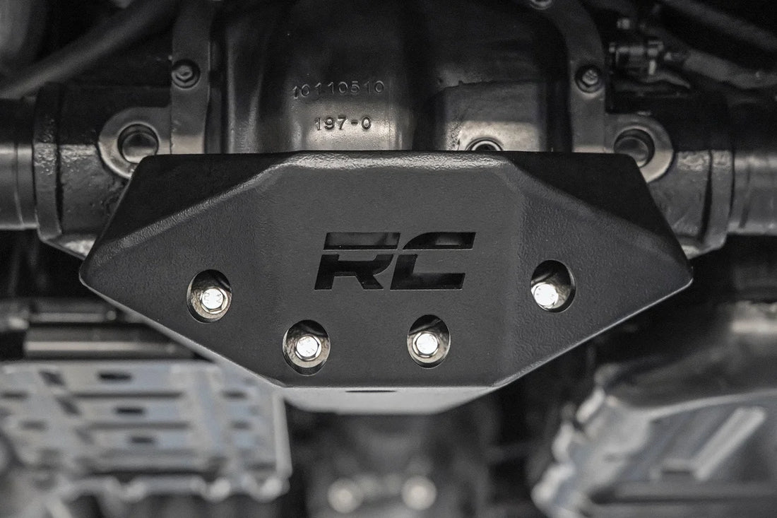 Rough Country M220 Diff Skid | Rear | Jeep Wrangler JL/Wrangler JL Rubicon (18-24) 10628 - Side View