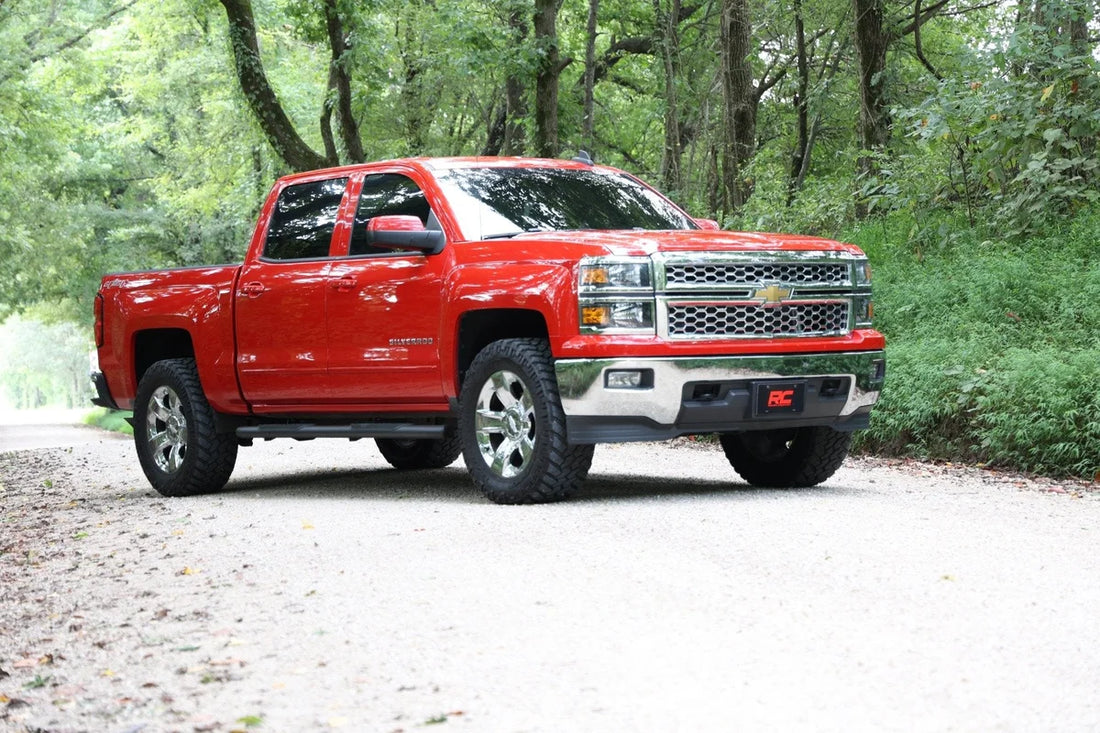 Rough Country N3 Leveling Struts | 2 Inch | Loaded Strut | Chevy/GMC 1500 (14-18 & Classic) 501063 - Installation View