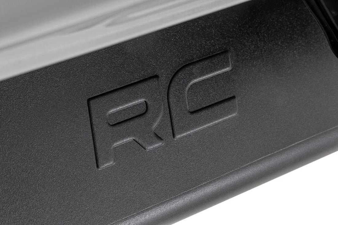 Rough Country OV2 Running Boards | Side Step Bars | Crew Cab | Ford F-150/Lightning/F-250/F-350 (15-26) - Back View