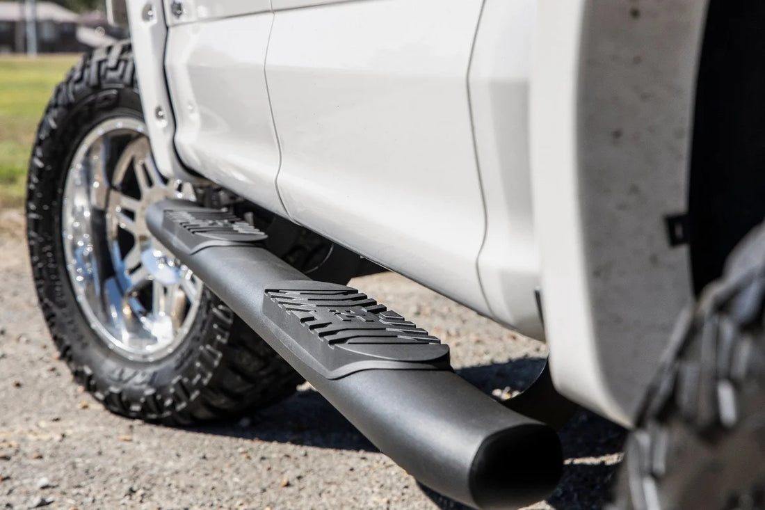 Rough Country Oval Nerf Step | Crew Cab | Black | Ford F-150/F-150 Lightning/Raptor  (15-24) 21005 - Side View