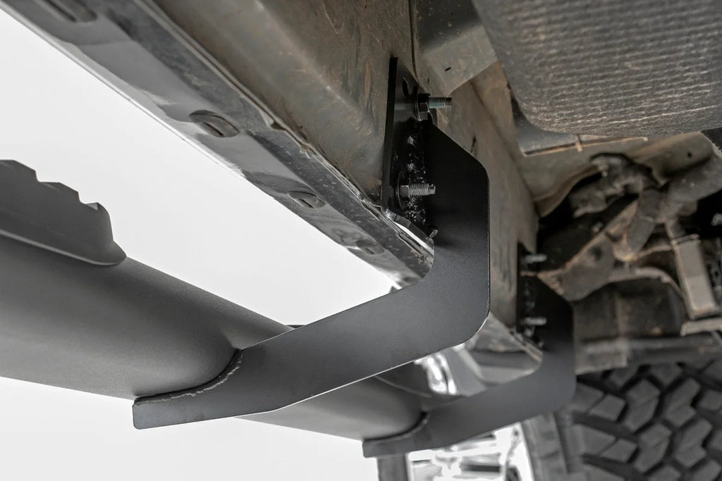 Rough Country Oval Nerf Step | Crew Cab | Black | Ram 1500 (19-25)/1500 TRX (21-24) 21004 - Installation View
