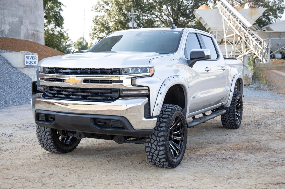 Rough Country Oval Nerf Step | Crew Cab | Chevy/GMC 1500/2500HD/3500HD (19-24) 21002 - Side View