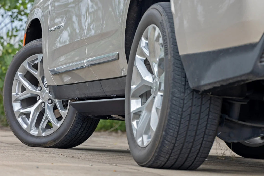 Rough Country Power Running Boards | Dual Electric Motor | Crew Cab | Chevy/GMC Tahoe/Yukon (21-26) - Additional View 6