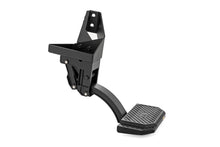 Load image into Gallery viewer, Rough Country Retractable Bed Step | Manual Pull | Chevy/GMC 1500 (14-18 &amp; Classic) - Additional View 5