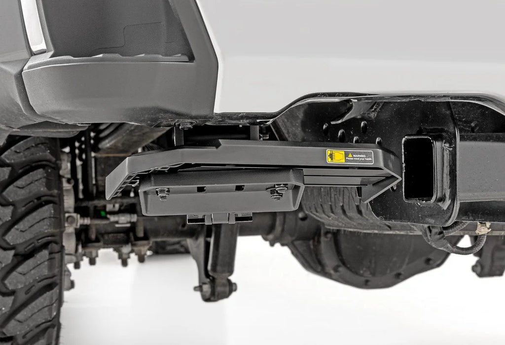 Rough Country Retractable Bed Step | Manual Pull | Ford F-250/F-350 Super Duty (23-26) - Installation View