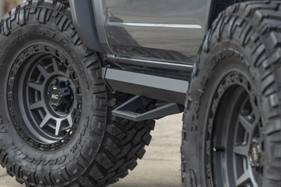 Rough Country SRL2 Adjustable Aluminum Step | 2 Door | Ford Bronco (2 Door) 4WD (2021-2025) - Additional View 6