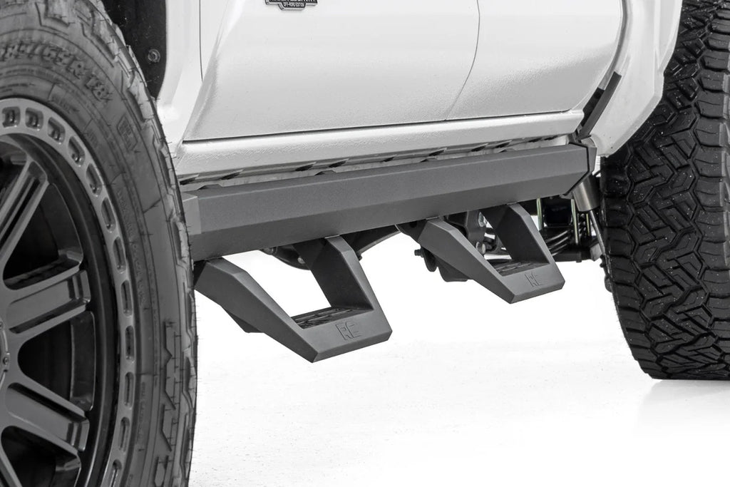 Rough Country SRX2 Adjustable Aluminum Steps | Double Cab | Toyota Tacoma 2WD/4WD (24-25) - Installation View