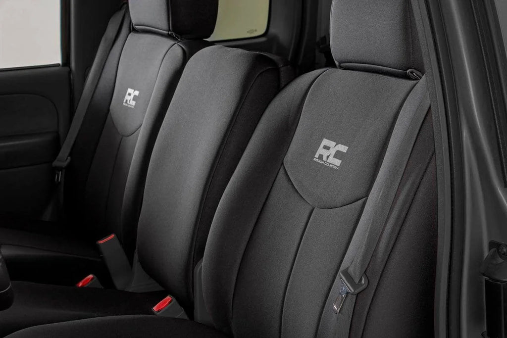 Rough Country Seat Covers | Front 40/40/20 | Chevy/GMC 1500 (99-06 & Classic) 91013 - Installation View