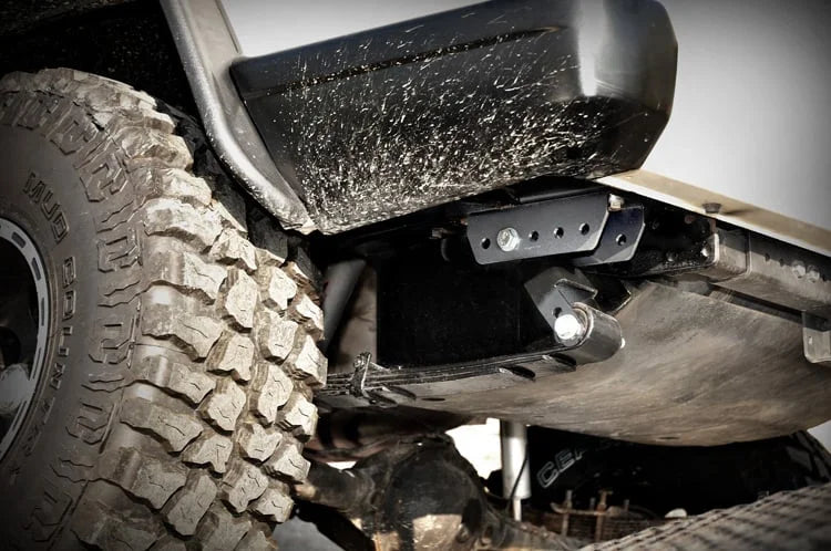 Rough Country Shackle Relocation Kit | Jeep Cherokee XJ 2WD/4WD (1984-2001) 1117 - Installation View