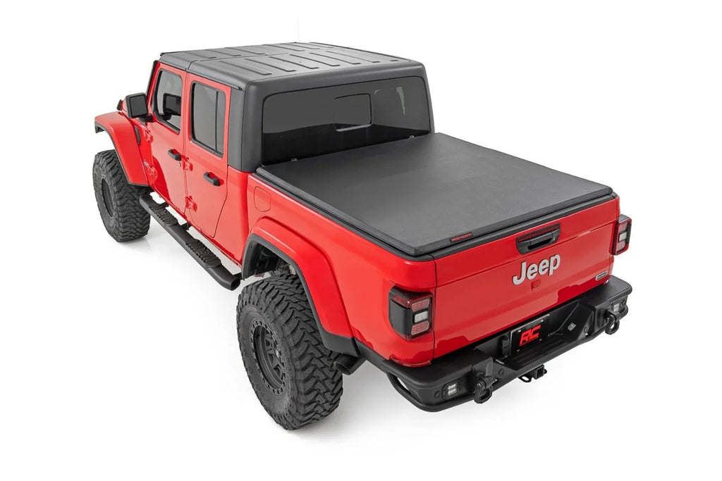 Rough Country Soft Tri-Fold Bed Cover | 5' Bed | Jeep Gladiator JT 4WD (2020-2025) - Back View