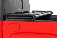 Load image into Gallery viewer, Rough Country Soft Tri-Fold Bed Cover | 5' Bed | Jeep Gladiator JT 4WD (2020-2025) - Installation View