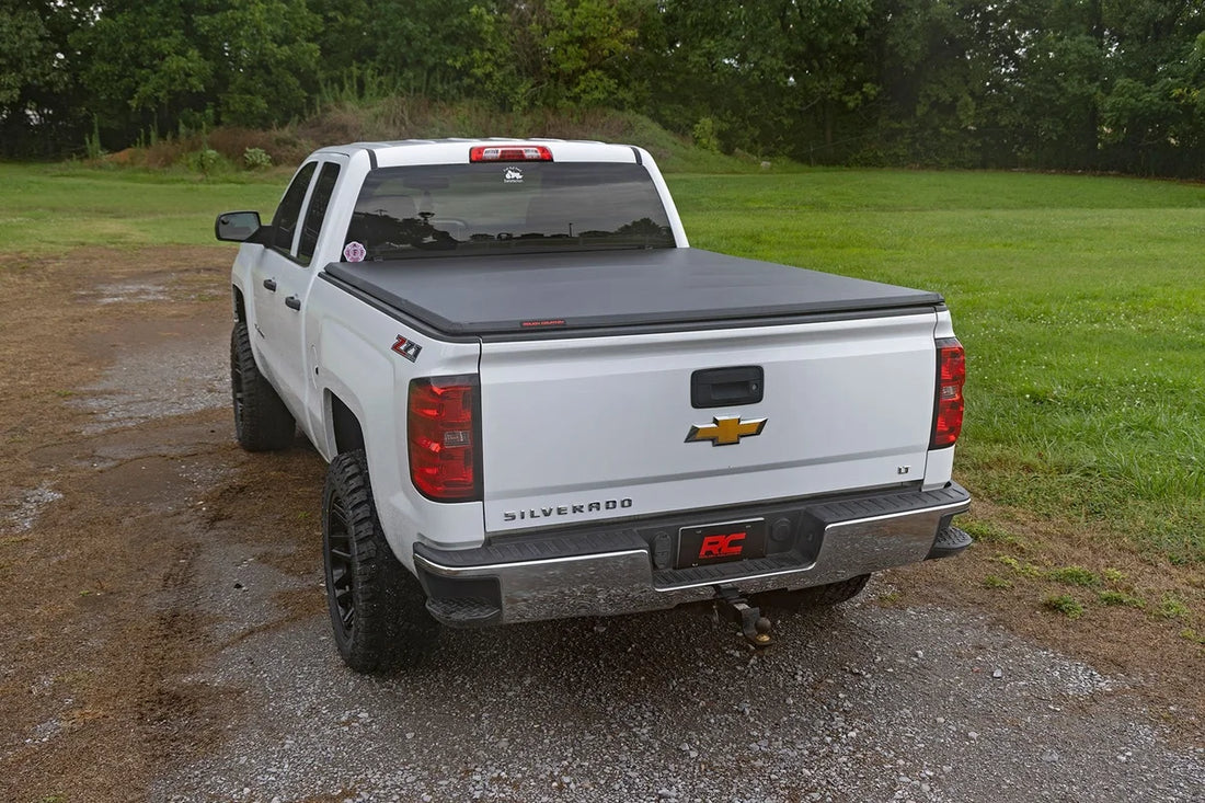 Rough Country Soft Tri-Fold Bed Cover | 6'7" Bed | Chevy/GMC 1500/2500HD/3500HD (14-19 & Classic) - Additional View 5