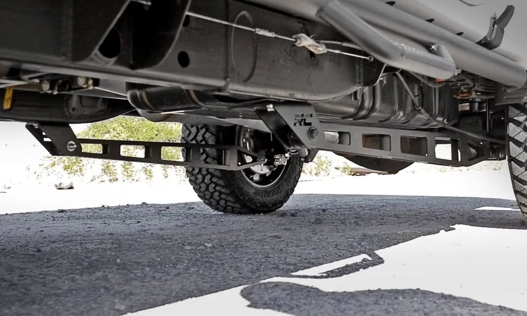Rough Country Traction Bar Kit | Chevy Silverado & GMC Sierra 2500HD/3500HD 4WD (2011-2019) 11001 - Back View