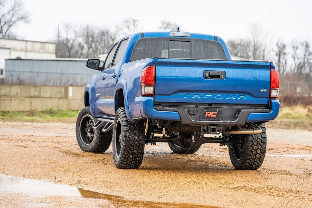 Rough Country Vertex 2.5 Adjustable Rear Shocks | 6-7" | Toyota Tacoma 2WD/4WD (2005-2023) 699014 - Installation View