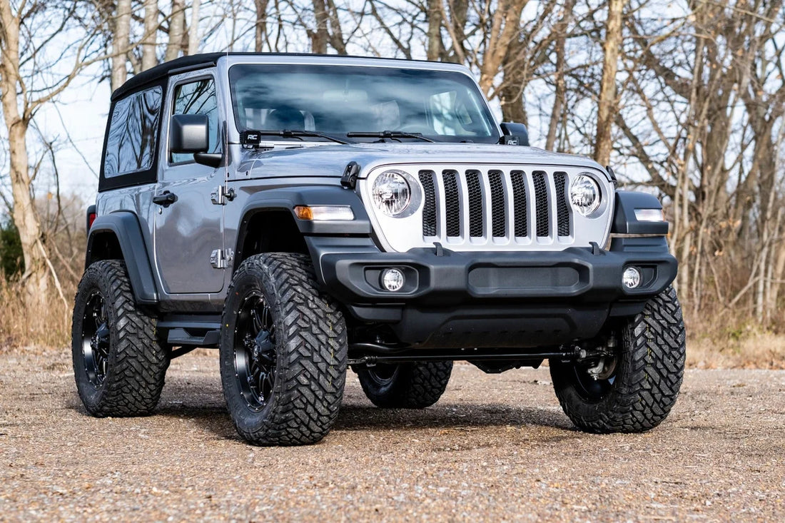 Rough Country3.5 Inch Lift Kit | Adj Lower | FR D/S | M1R | Jeep Wrangler JL 4WD (24-26)91744 - Back View