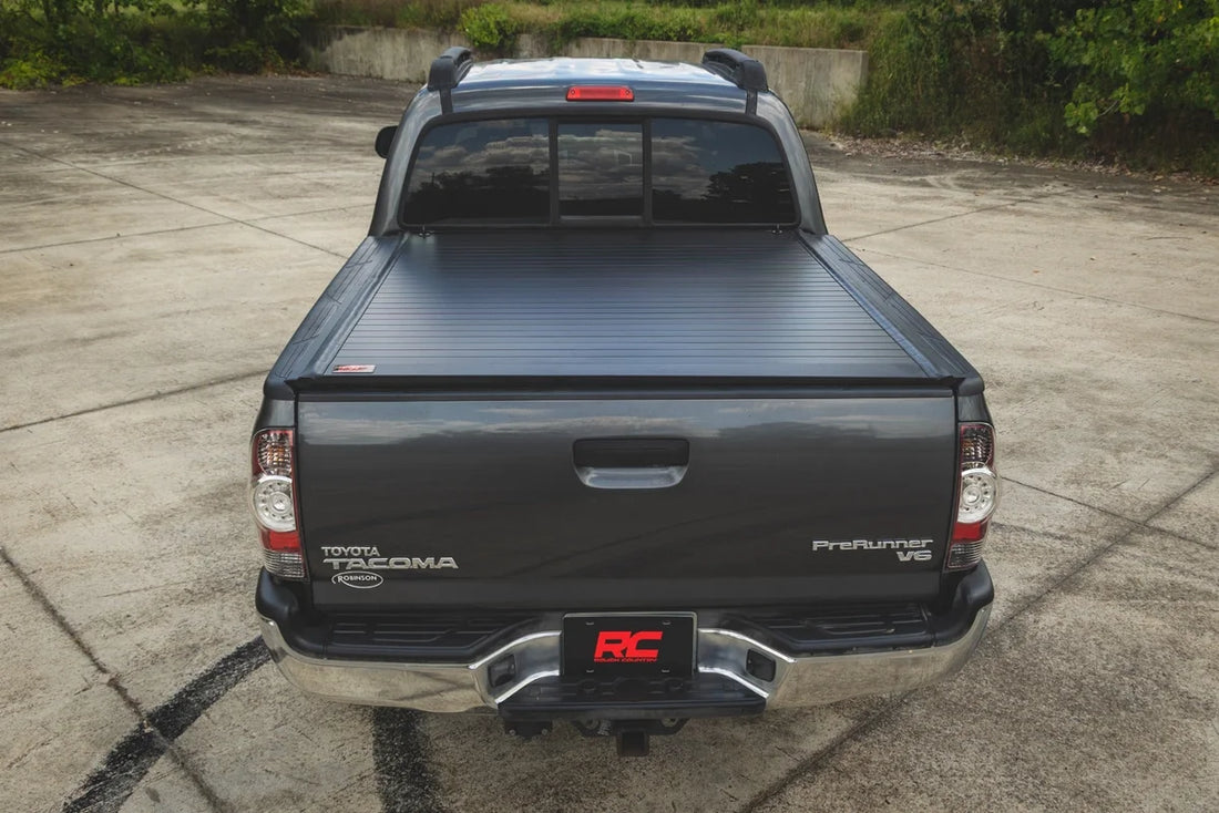 Rough CountryHard Roll Up Bed Cover | 5' Bed | Toyota Tacoma 2WD/4WD (2005-2015)50415500 - Additional View 5
