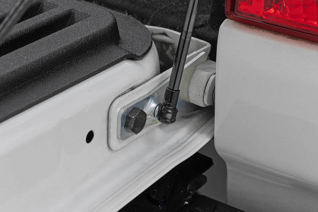 Rough CountryTailgate Assist | Nissan Titan 2WD/4WD (2017-2024)73225 - Side View
