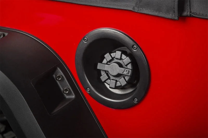 Rugged Ridge 01-19 Jeep Wrangler TJ/LJ/JK/JL Black Elite Aluminum Fuel Cap - Side View