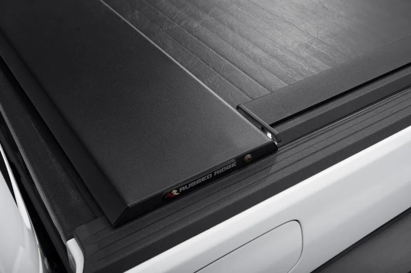 Rugged Ridge 20-22 Jeep Gladiator w/Trail Rail Sys Armis Tonneau Cover w/Max Track - Tex. Blk - Additional View 10