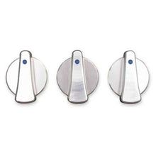 Load image into Gallery viewer, Rugged Ridge 3-Pc Alu Climate Control Knob Set Blue 99-06TJ - Side View