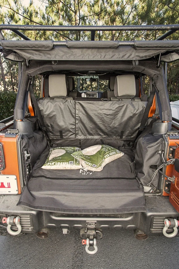 Rugged Ridge C3 Cargo Cover w/Subwoofer 07-14 JKU 4 Door - Installation View