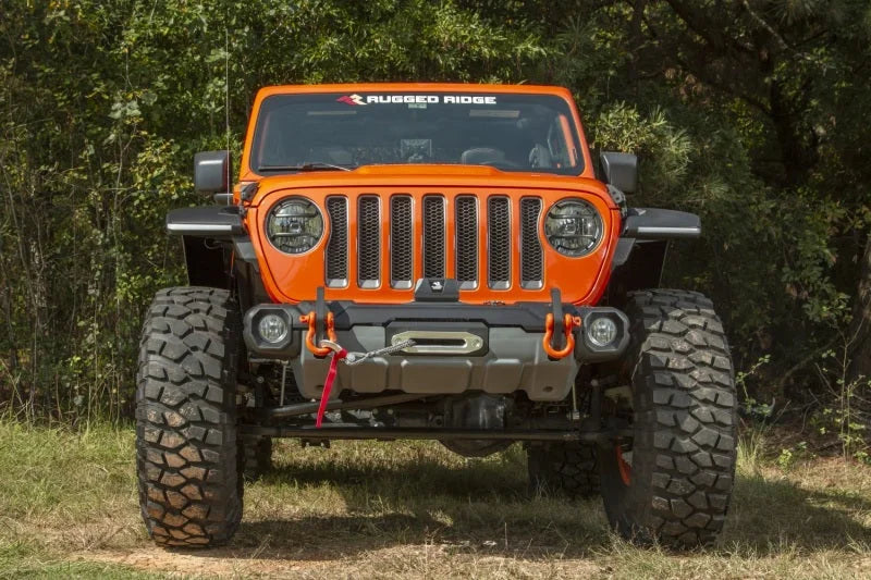 Rugged Ridge Stubby Venator Front Bumper 18-20 Jeep Wrangler JL/JT - Installation View