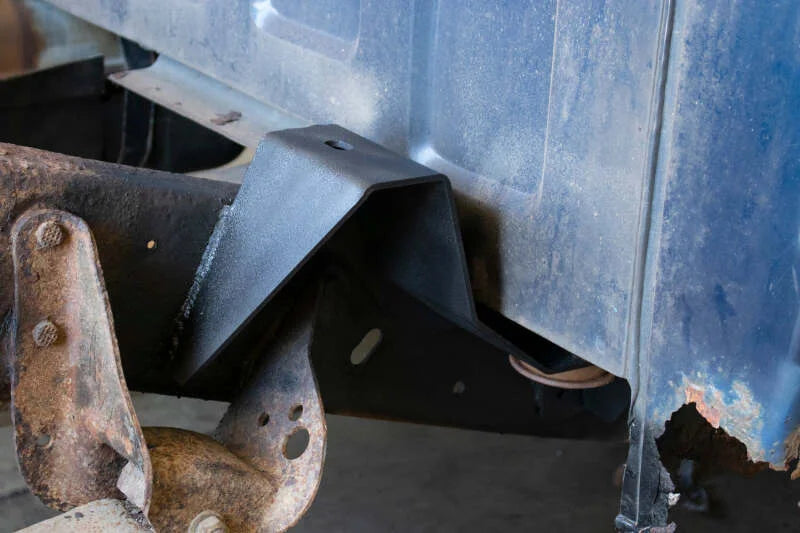 RustBuster Bed and Cab Mount Brackets - Additional View 6