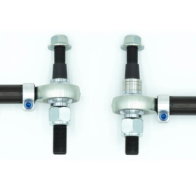 SPL Parts Porsche 996/997 Rear Toe Arms with Toe Eccentric Lockouts - Installation View