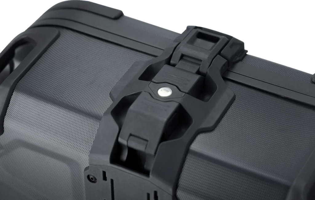 SW-MOTECH DUSC Hard Case System - Africa Twin '16-'17 KFT.01.622.65000/B - Additional View 5