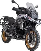 Load image into Gallery viewer, SW-MOTECH DUSC Hard Case System - BMW R '19-'24 KFT.07.664.65000/B - Installation View