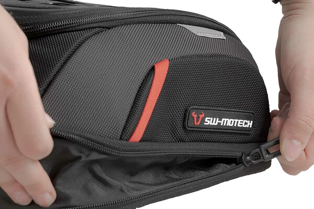 SW-MOTECH PRO Micro Tank Bag - 3 to 5 Liter - Black BC.TRS.00.110.30000 - Installation View