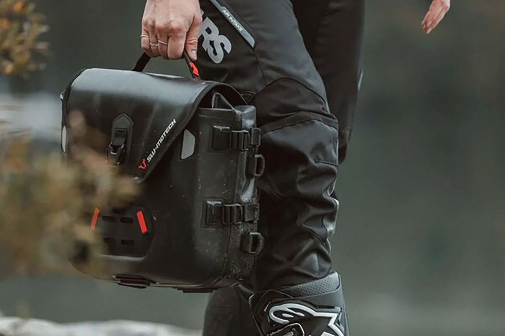 SW-MOTECH SysBag Side Bag System - Black - Triumph Thruxton 1200 '16-'20 BC.SYS.11.795.31000B - Installation View