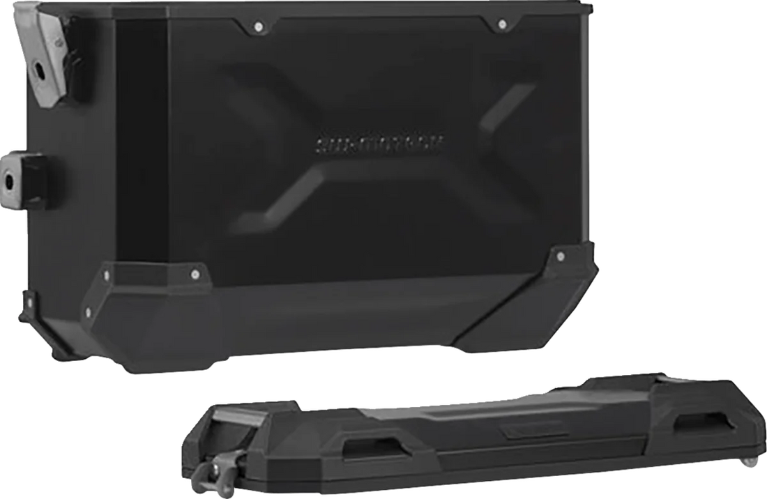 SW-MOTECH TRAX ADV Aluminum Case System - Black - Yamaha Super Tenere 1200 '12-'20 KFT.06.145.70001/B - Side View