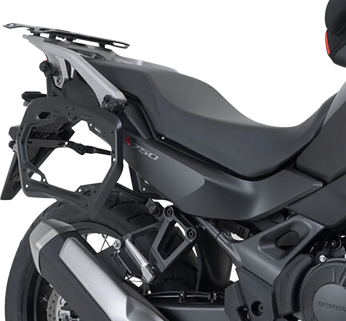SW-MOTECH TRAX ADV Aluminum Case System - Silver - Honda XL750R Transalp '24 KFT.01.070.70000/S - Installation View