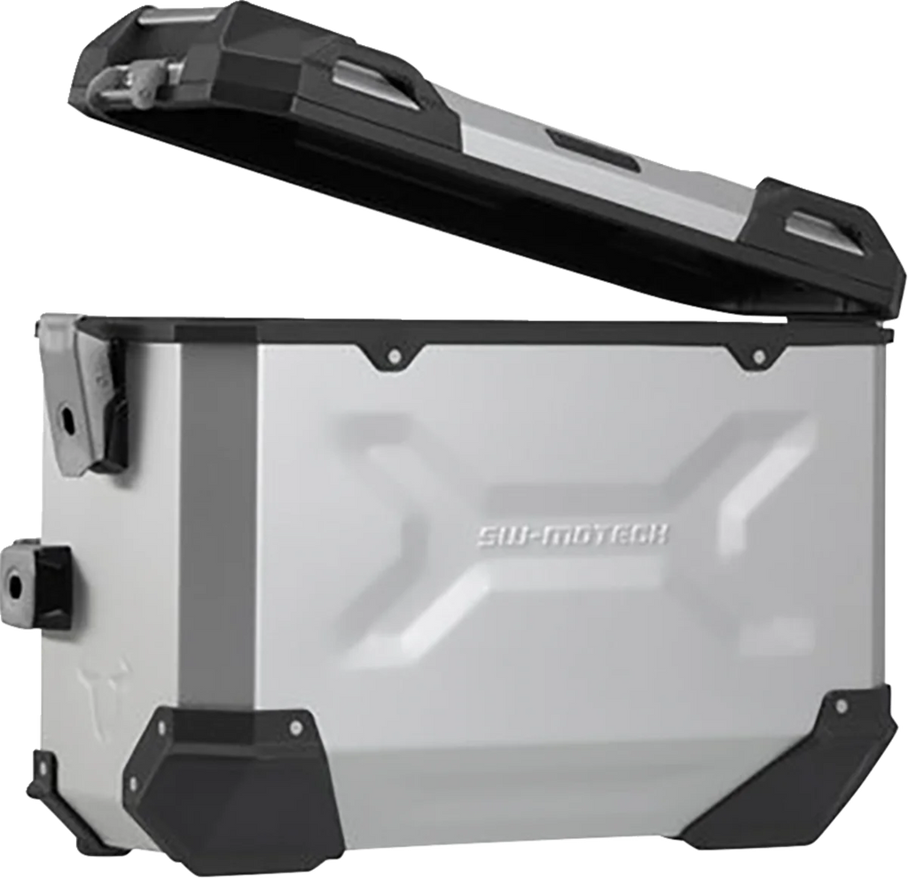 SW-MOTECH TRAX ADV Aluminum Case System - Silver - Triumph Tiger 1200 '22-'24 KFT.11.905.70002/S - Installation View