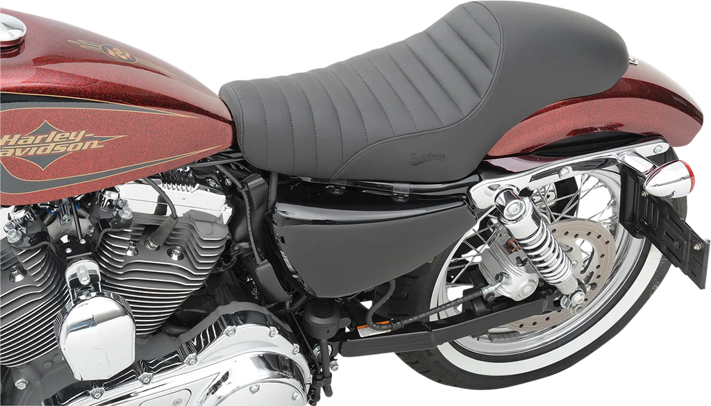 Saddlemen Americano Tuck And Roll Seat - XLR 807-11-0933 - Side View