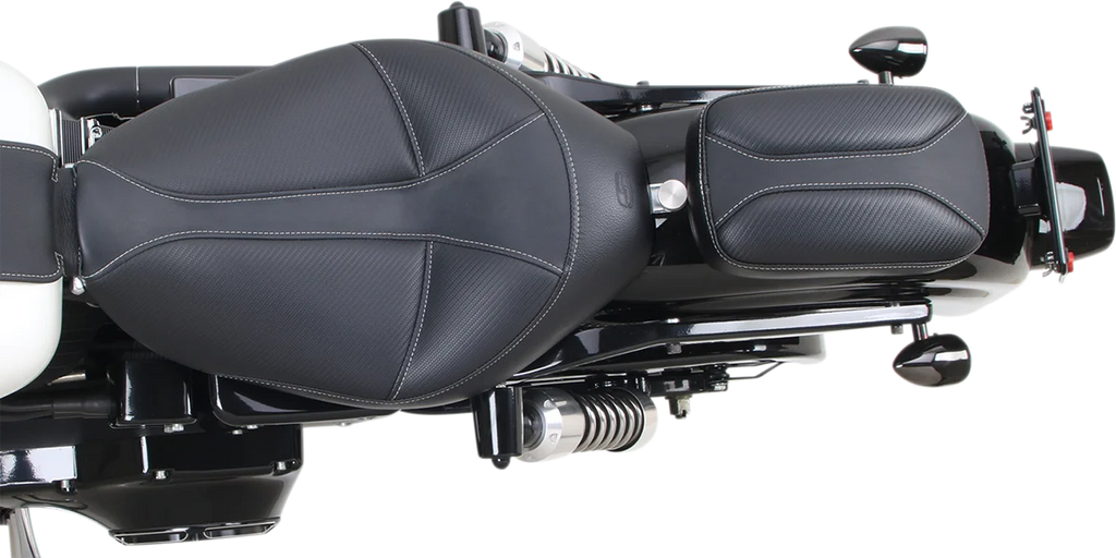 Saddlemen Dominator Pad - 6" SA1007 - Installation View