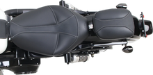 Load image into Gallery viewer, Saddlemen Dominator Pad - 7&quot; SA1008 - Installation View