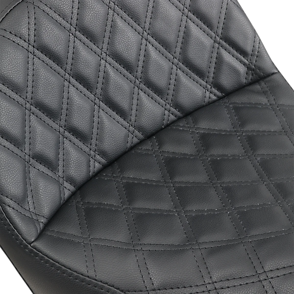 Saddlemen Explorer Seat - With Backrest - Lattice Stitched - Black - FXD 806-04-030LS - Installation View